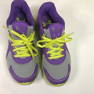 Girls Under Armour size 5